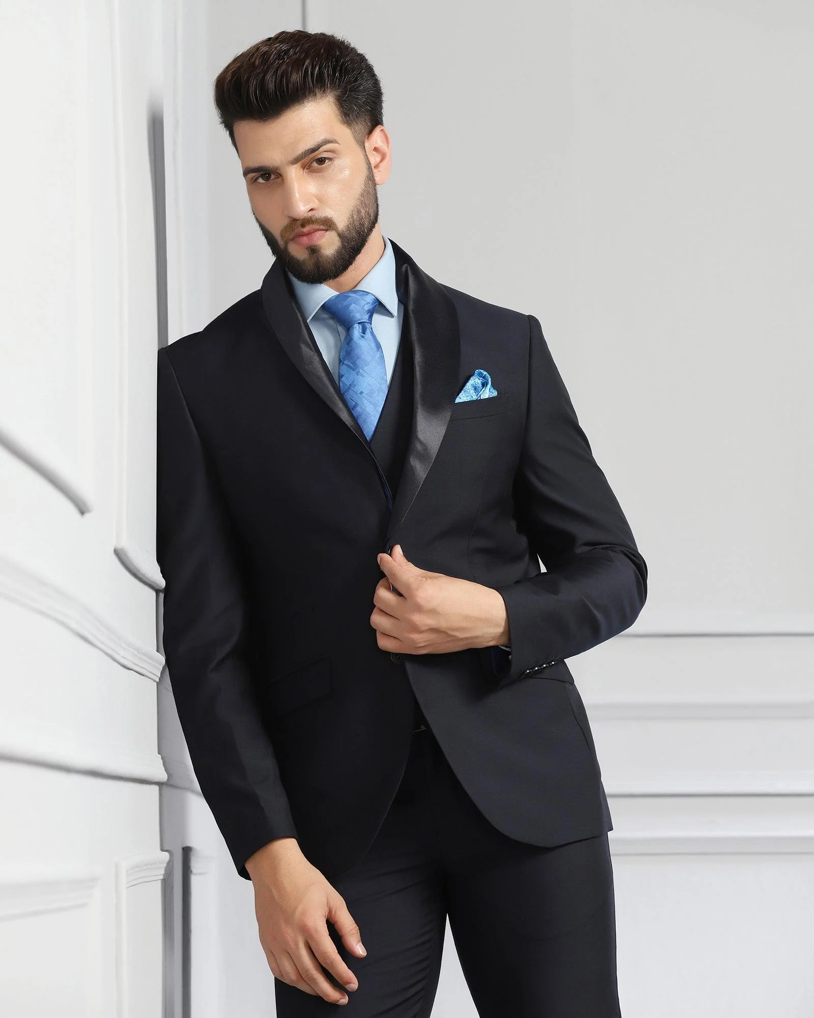 Luxe Three Piece Navy Solid Formal Suit - Meriner - Image 10