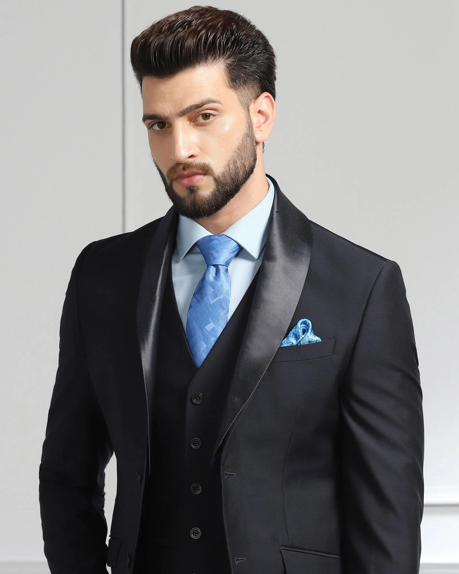 Luxe Three Piece Navy Solid Formal Suit - Meriner - Image 4
