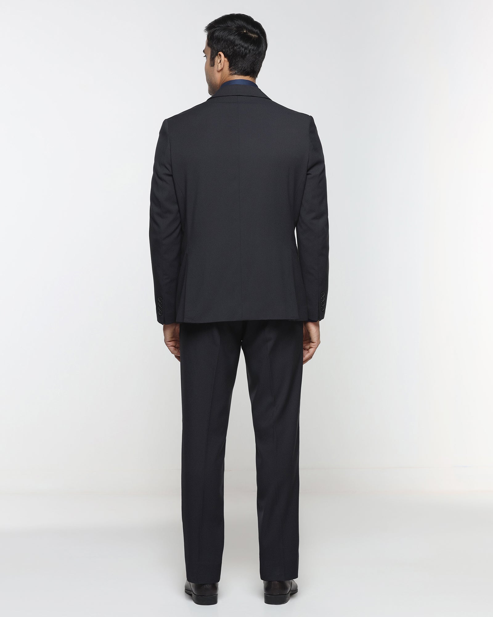 Black Two Piece Textured Suit - Hams - Image 2