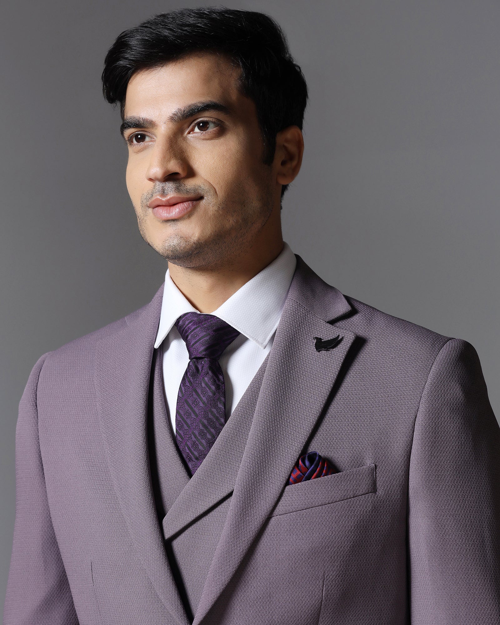 Dusty Pink Three Piece Textured Suit - Gioni - Image 4