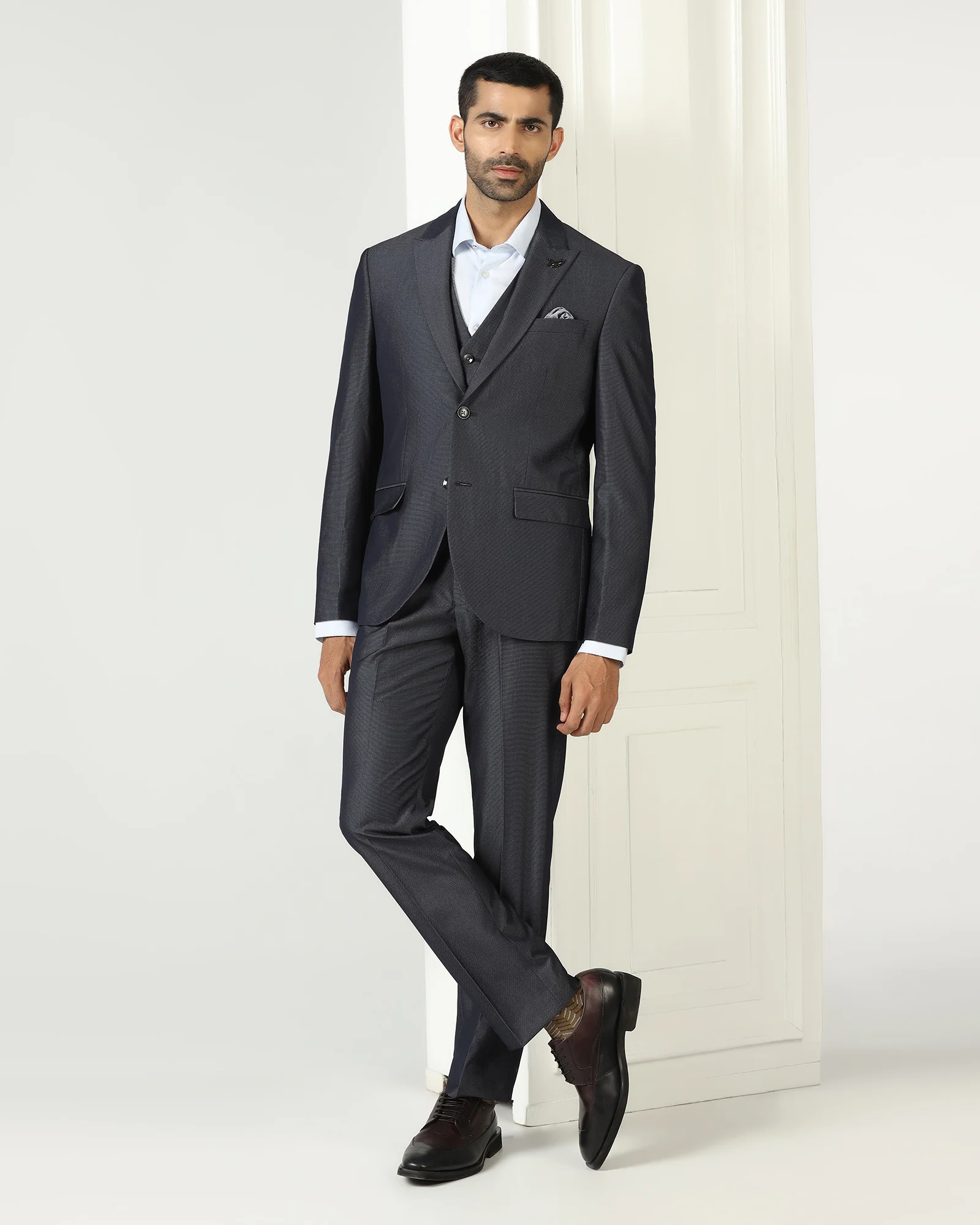Grey Three Piece Textured Suit - Jiver - Image 9