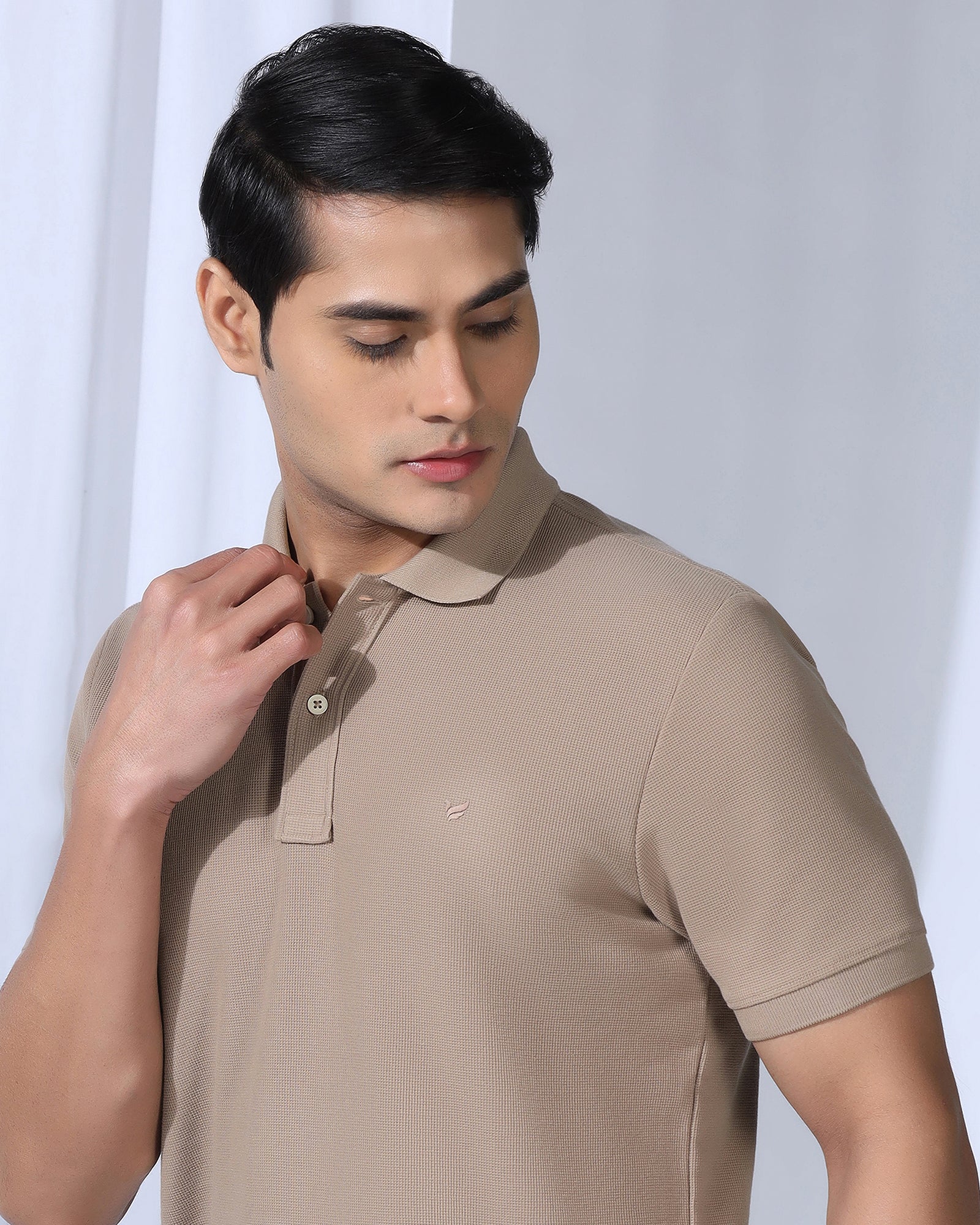 Polo Beige Textured T-Shirt - Kailen - Image 4
