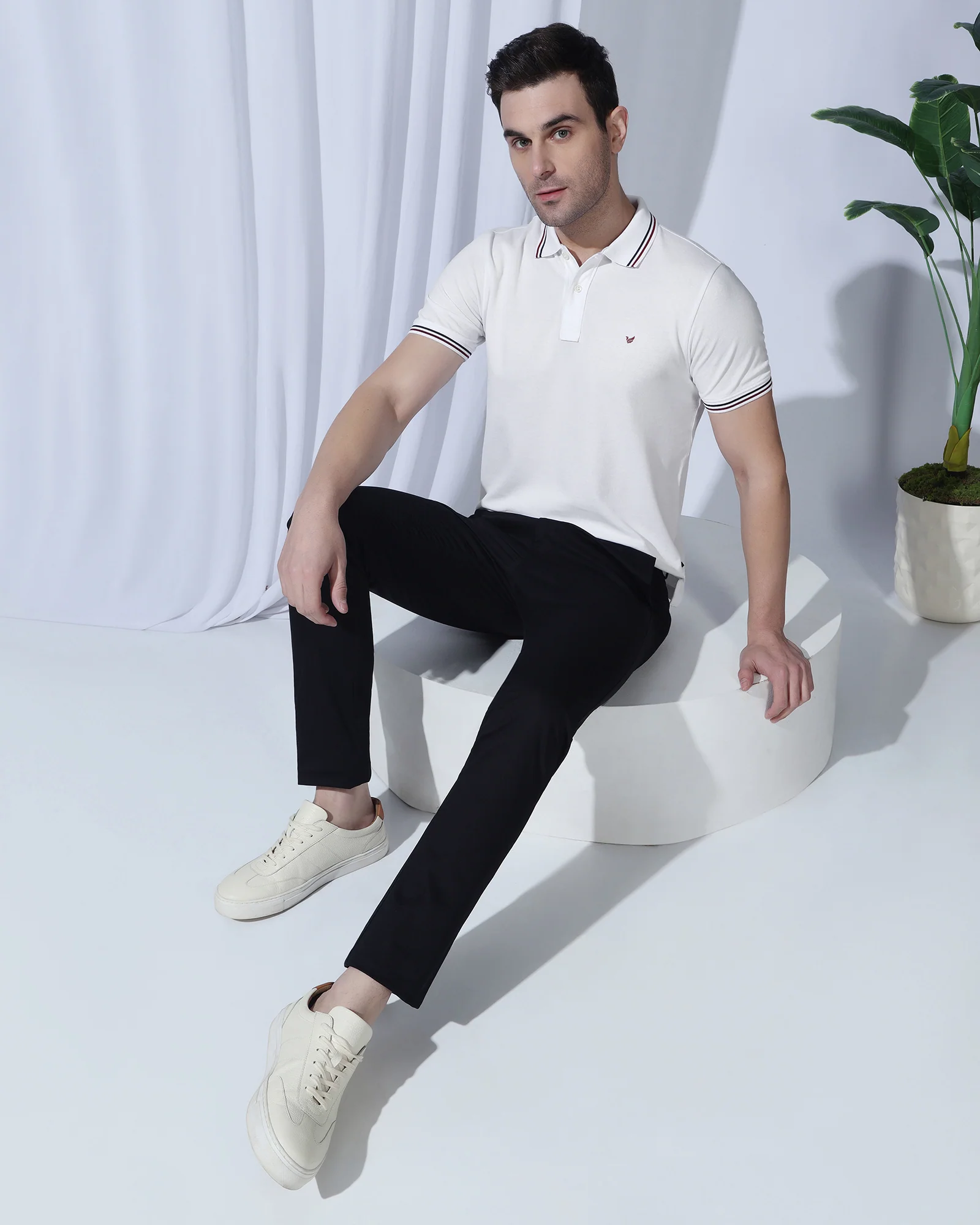 Polo White Solid T-Shirt - Zephyr - Image 7