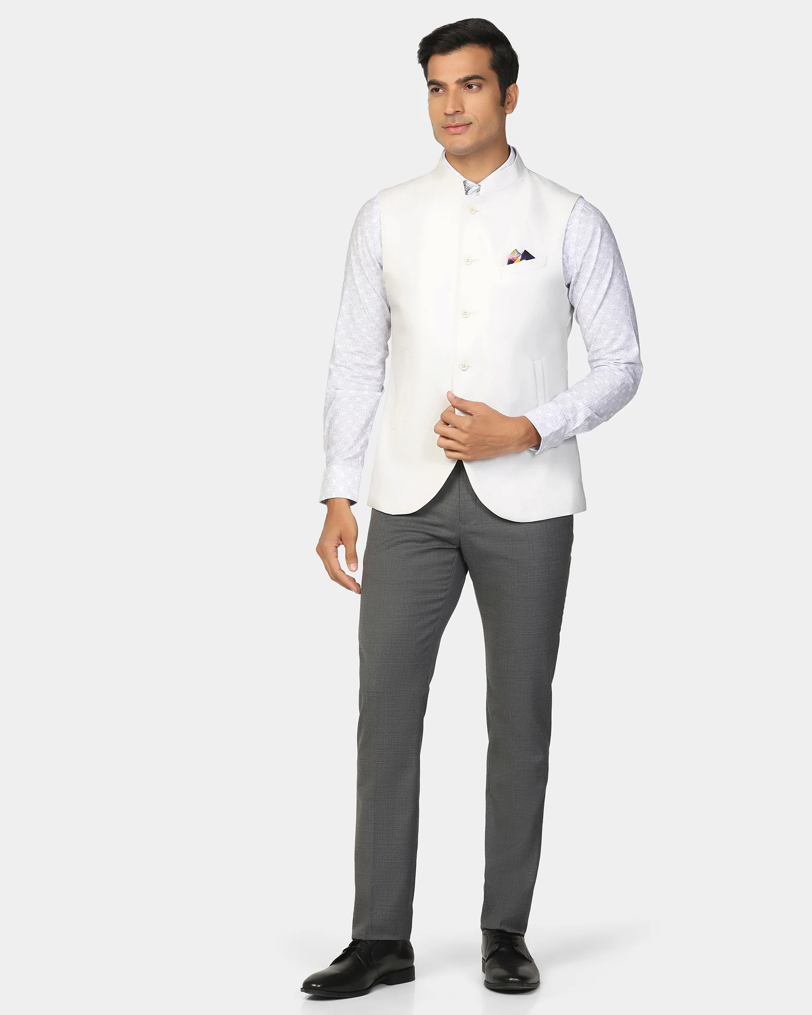 TechPro Bandhgala Formal White Solid Waistcoat - Travalo - Image 3