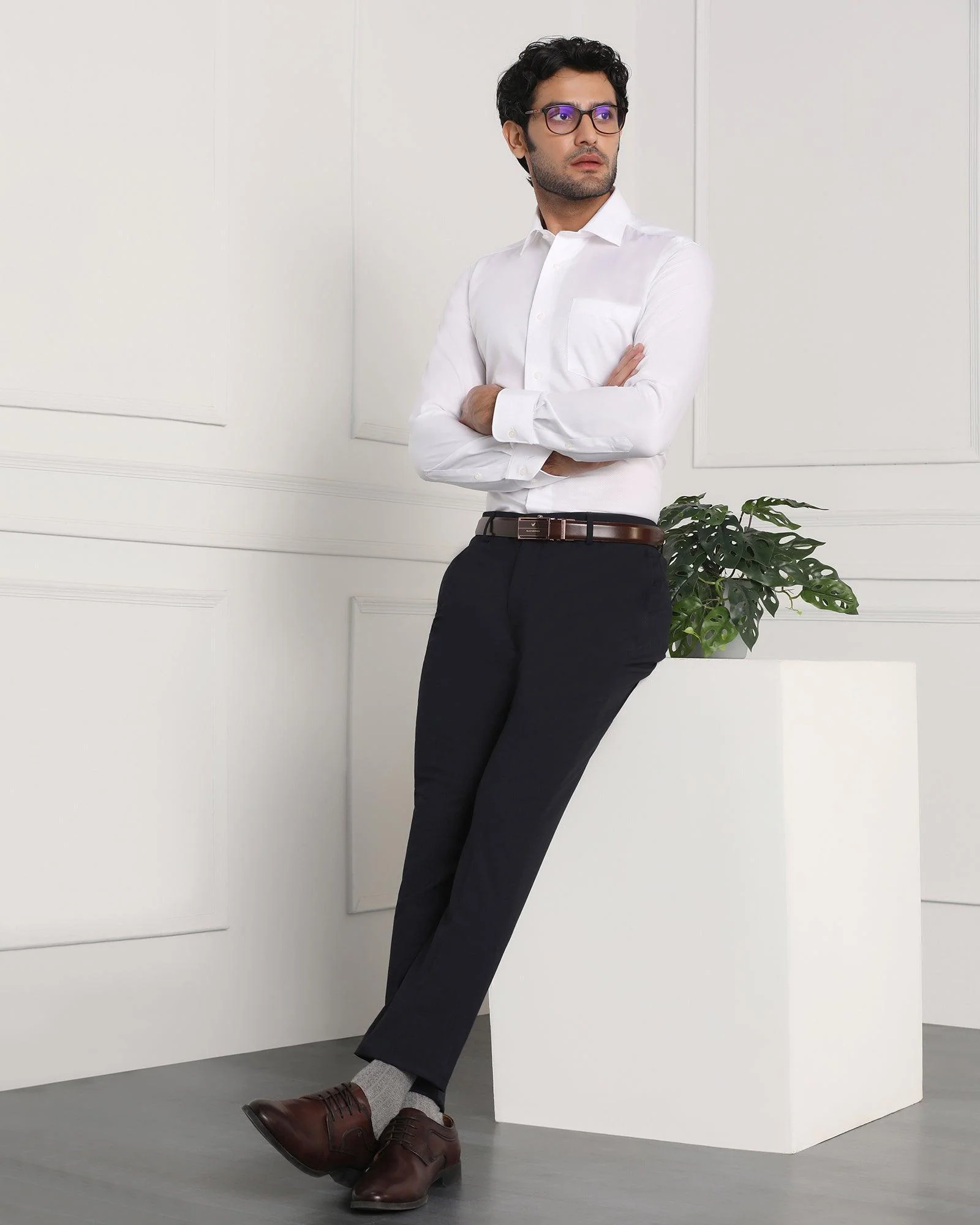 Must Haves Slim Fit B-91 Formal Navy Solid Trouser - Travis - Image 3