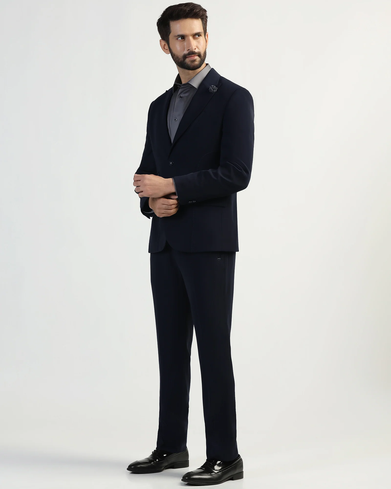 Two Piece Navy Solid Formal Suit - Weimer - Image 3