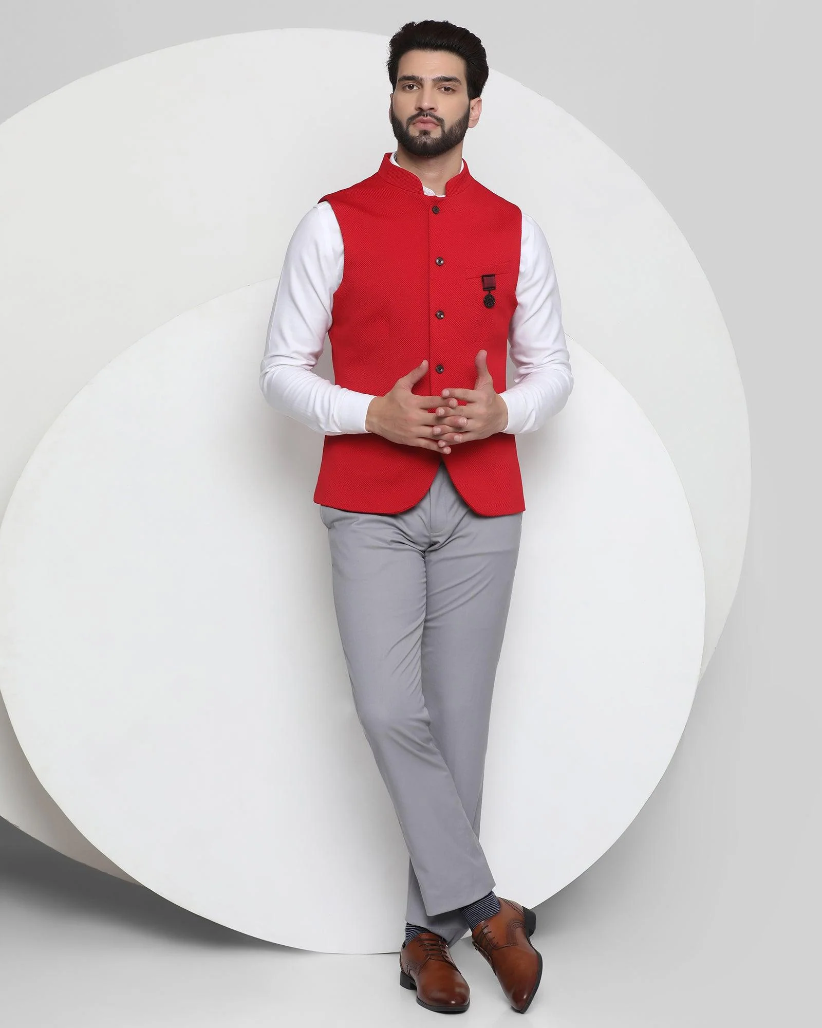 Bandhgala Formal Red Textured Waistcoat - Vann - Image 3